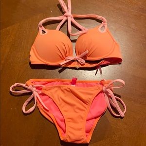 Victoria’s Secret bush up swim